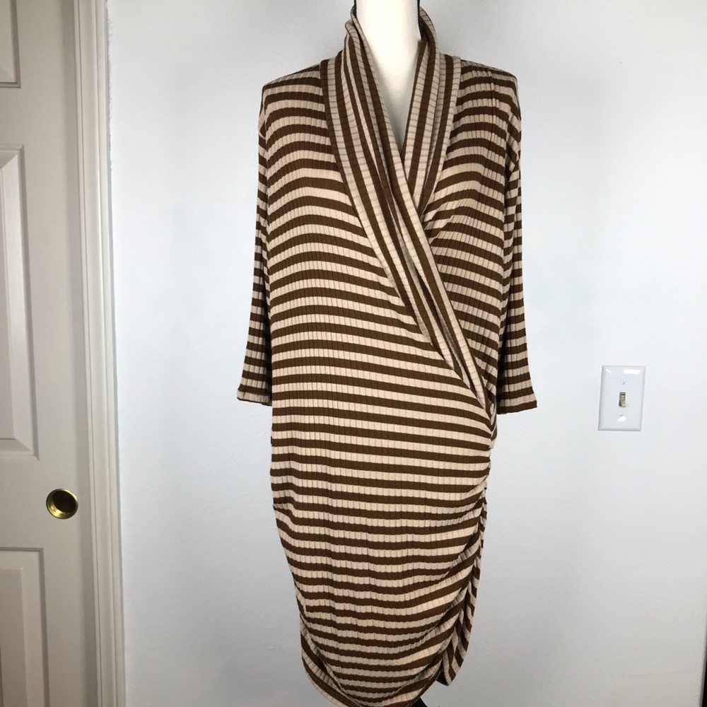 J Mode Deep V Neck Rouche Side Body Con Dress